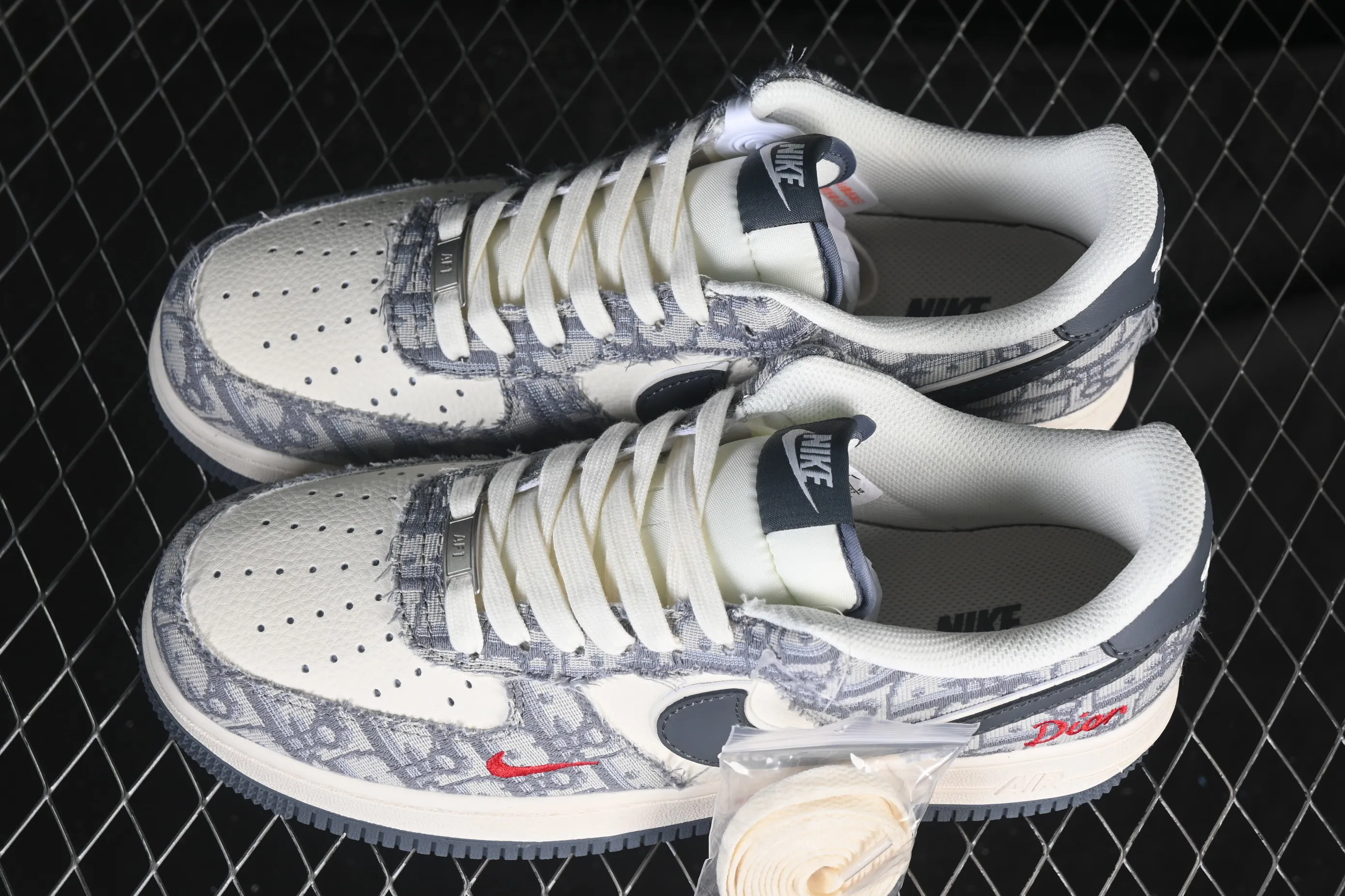 All categories Nk Air Force 1 Air Force series Nk Air Force 1 Low Air Force low top Nike Air Force 1'07 Low Dior joint pattern beige gray red Air Force 1 low top casual sneakers MZ9588-807